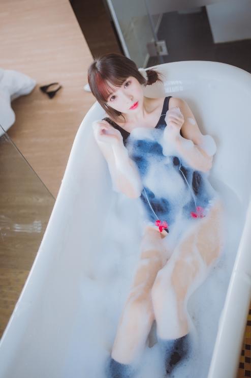 25041607  疯猫ss - 死库水  33P-218M