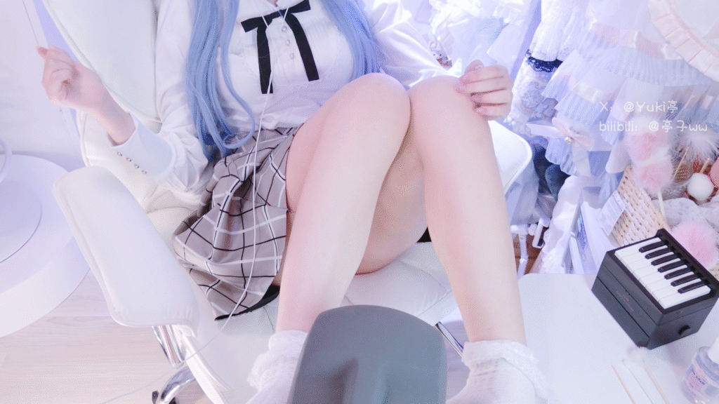 Yuki亭_亭子ww - 屈辱白袜打工中