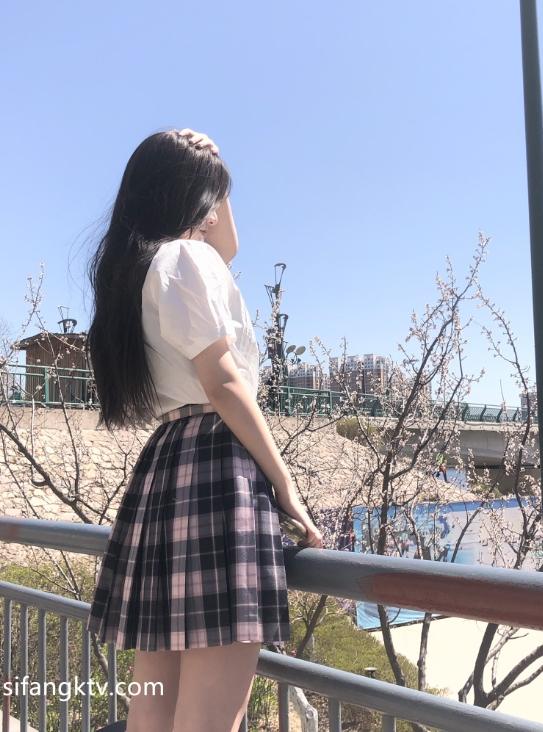 25061812  塔塔大美女 推特合集 99P+15V-207M