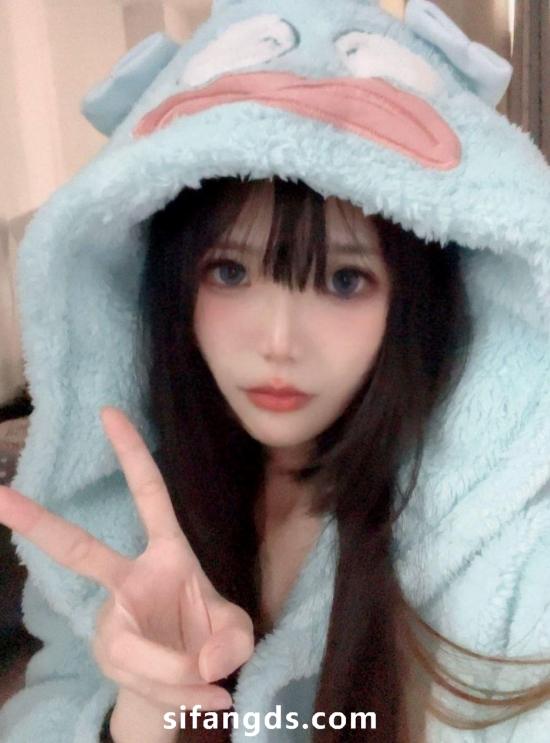 25061813  甜筒Yuki 推特合集 36P+50V-266M