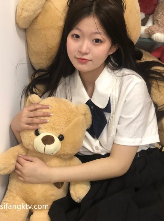 25061812  塔塔大美女 推特合集 99P+15V-207M