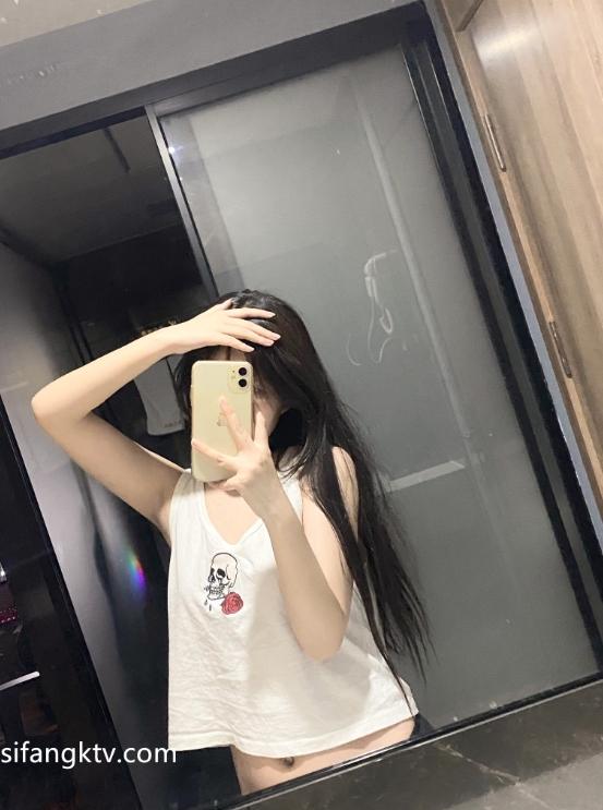 25061812  塔塔大美女 推特合集 99P+15V-207M