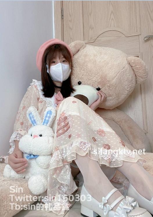 25073105  sin的礼品盒 推特合集 1145P+91V-7.94G