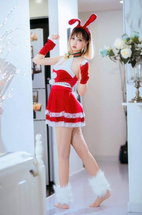 25072604  洛桑w伊梓 - 网袜丝带兔兔 46P+4V-423M