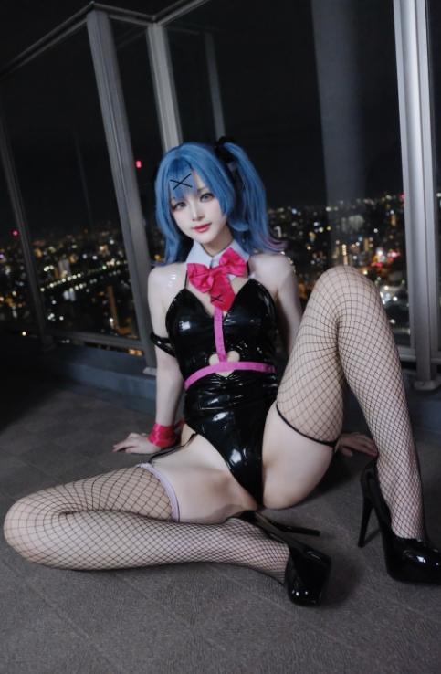 25070208  幼愛Youmeko - 初音未来兔子洞兔女郎 28P-575M