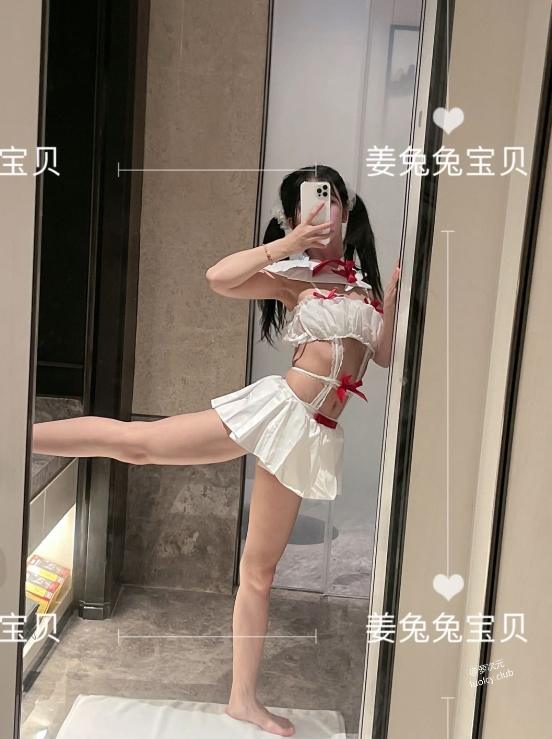 25081714  姜兔兔 推特合集 707P+2V-3.84G