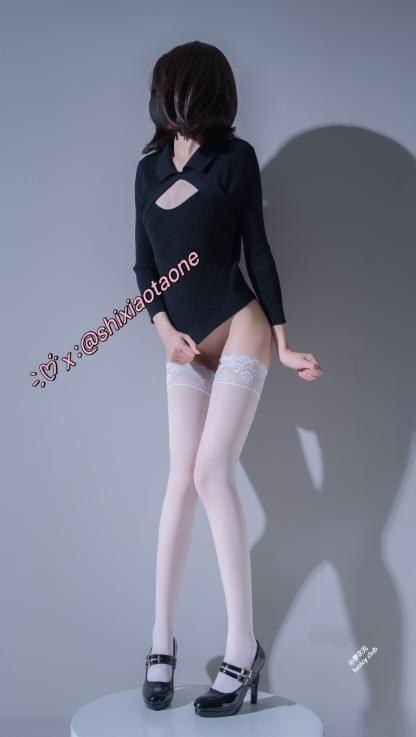 25081009  小桃 推特合集 235P+4V-5.87G