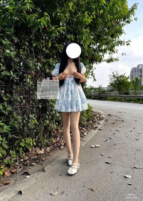 25081415  软软酱 推特合集  64P+160V-1.86G