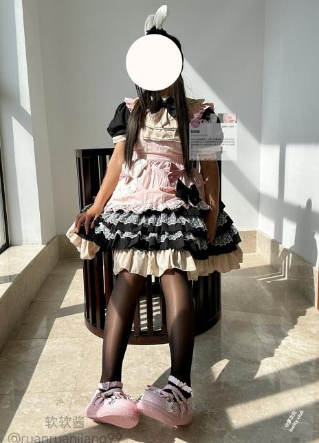 25081415  软软酱 推特合集  64P+160V-1.86G