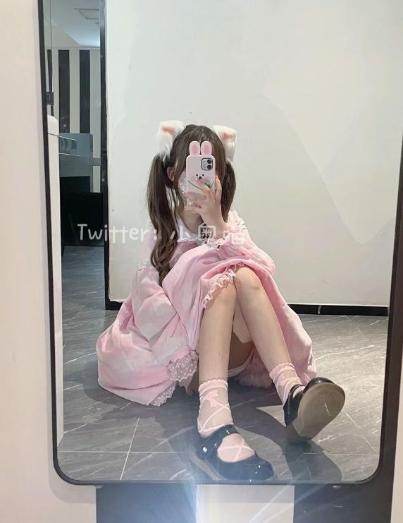 25091406  小奥喵 推特合集 394P+23V-2.2V