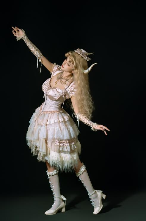 25092020  云溪溪 - 龙娘图鉴18套合集  220P-3.1G