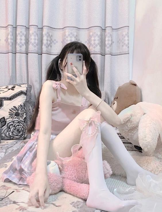 25092818  小蔓酱啊 推特合集 1133P+8V-198M