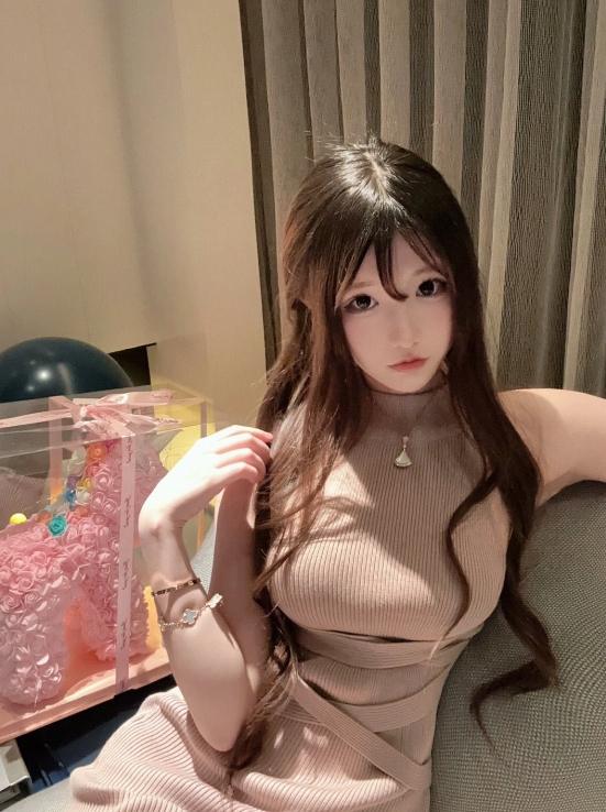 25092818  小蔓酱啊 推特合集 1133P+8V-198M