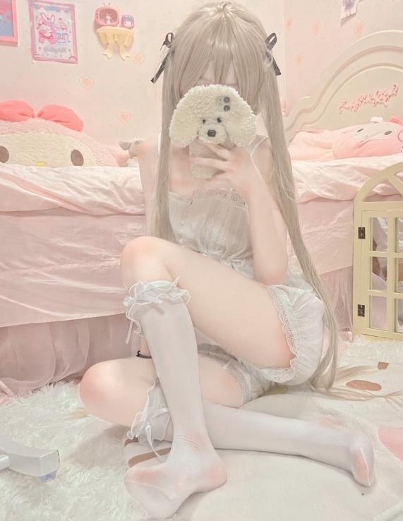 25092818  小蔓酱啊 推特合集 1133P+8V-198M