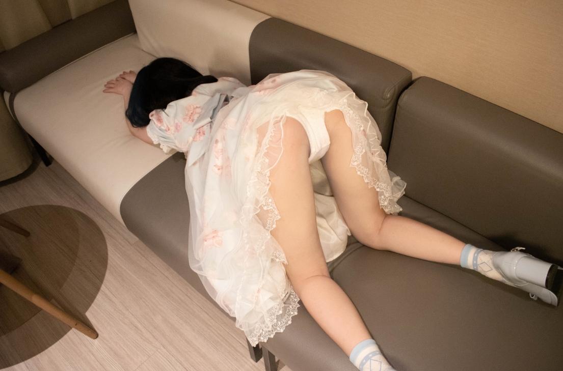 25100316  猫屋少女 6套合集 296P+8V-6.81G