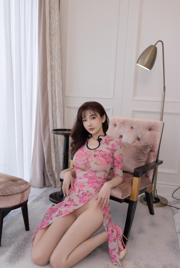 25101211  陆萱萱 - 旗袍 90P-1.04G