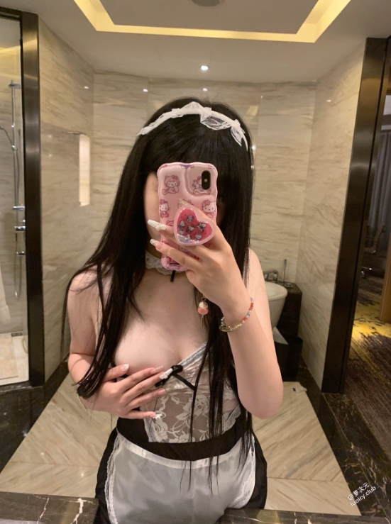 25112609  呆呆酱 - 极品呆萌美少女 127P+108V-1.18G