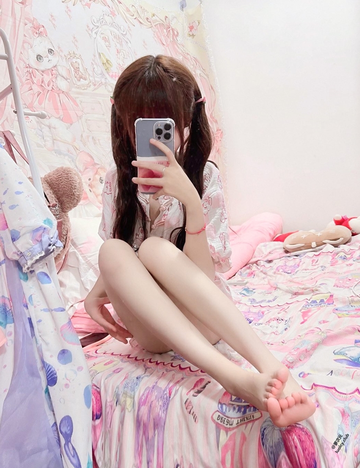 25111405  甜酱 推特合集 91P+68V-1.18G