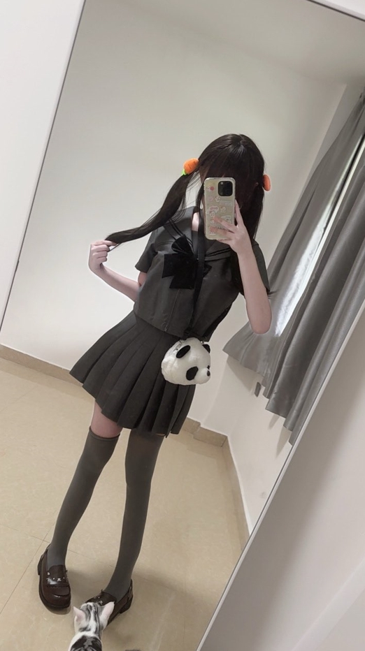 25110714  只只 推特小合集 14P+29V-43M