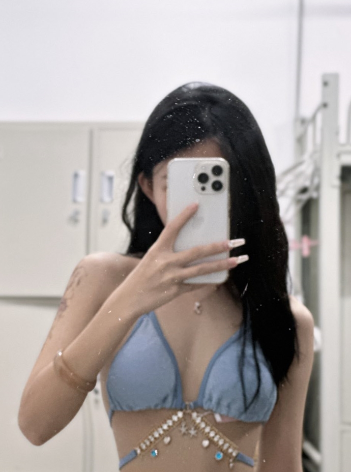 25110217  妮妮 推特合集 117P+14V-64M