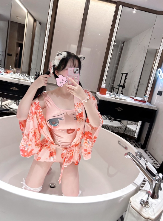 25112609  呆呆酱 - 极品呆萌美少女 127P+108V-1.18G