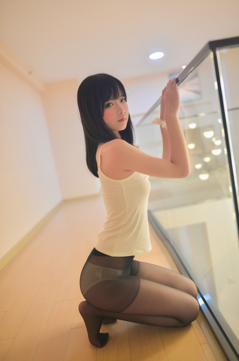 25111003  像个傻依 - 学妹黑丝 62P-493M