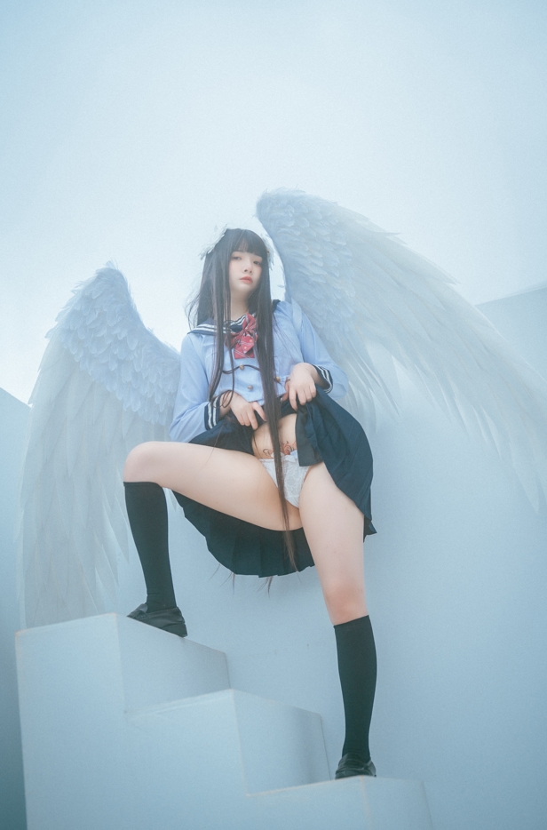 25123013   落落Raku - EAT ME 105P+1V-1.5G