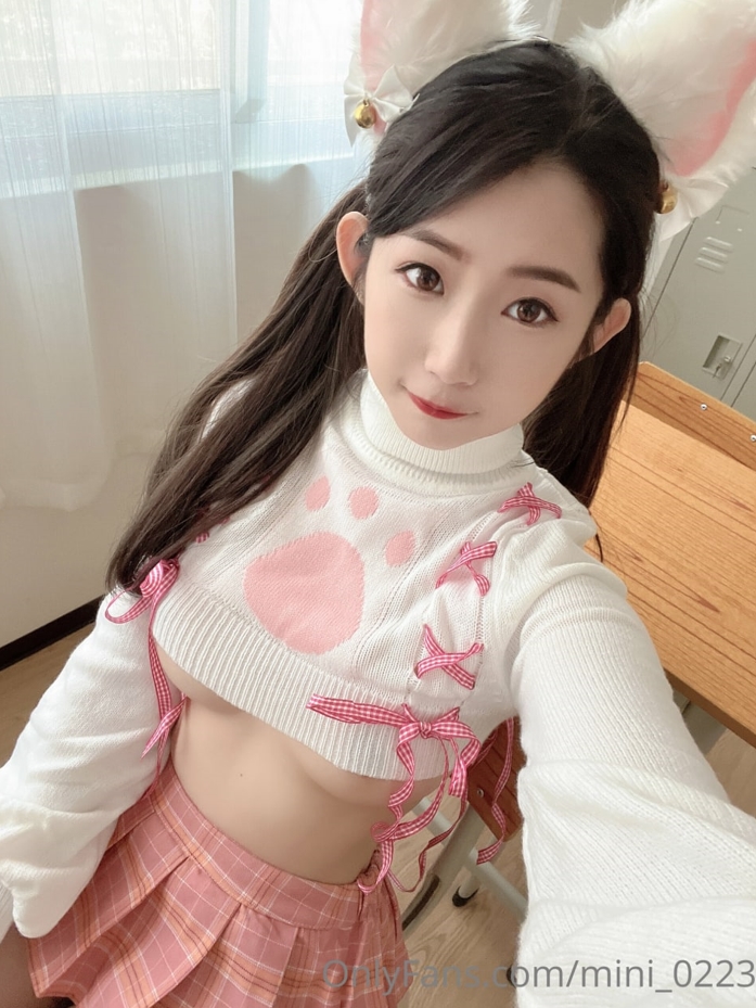 25121717   肉包大魔王 推特合集 524P+172V-3.55G