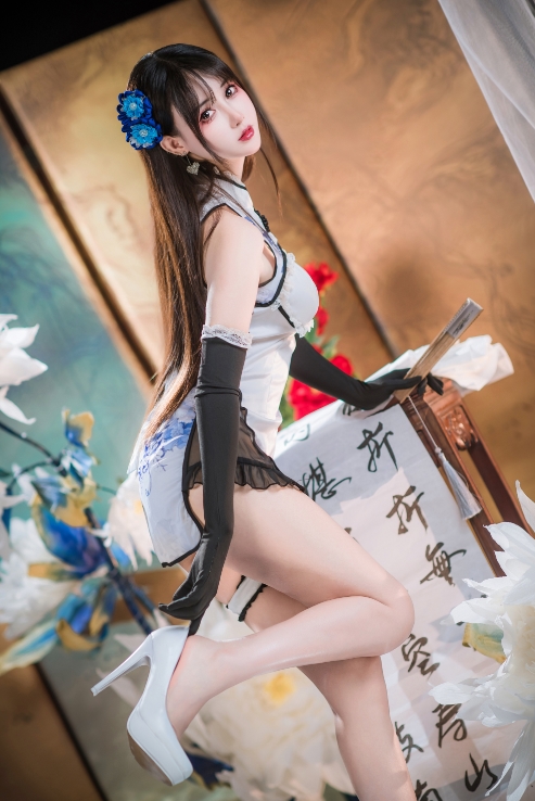 25121120  羽生三未 - 瓶儿 青花瓷旗袍 25P-200M