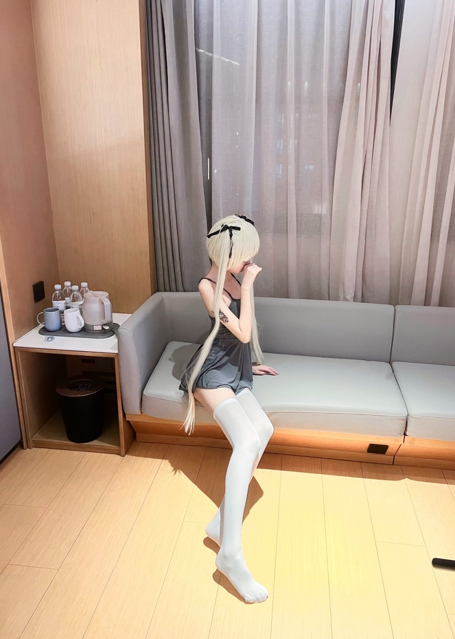 26012917   小园 推特合集 64P+13V-93M