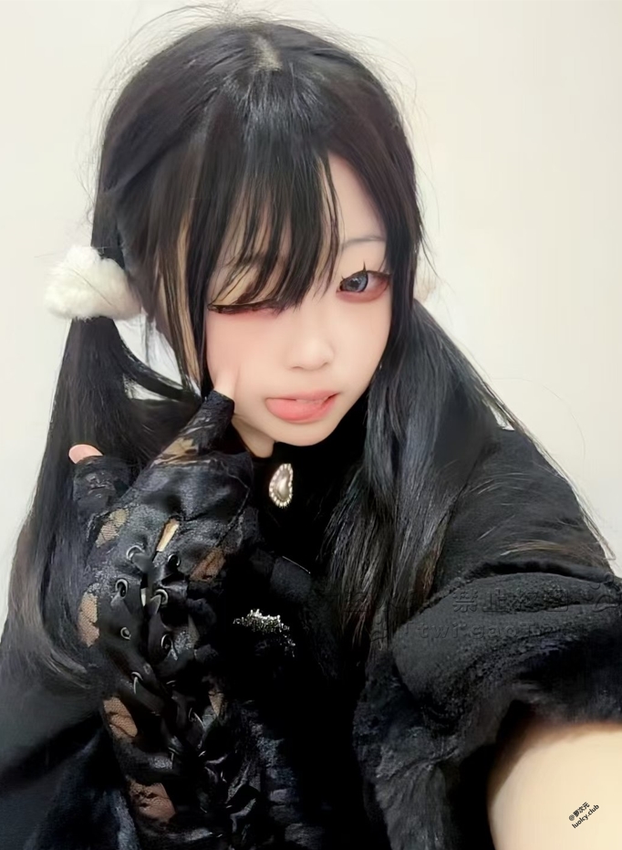 26012620   忧郁小糕 推特合集 376P+363V-3.25G