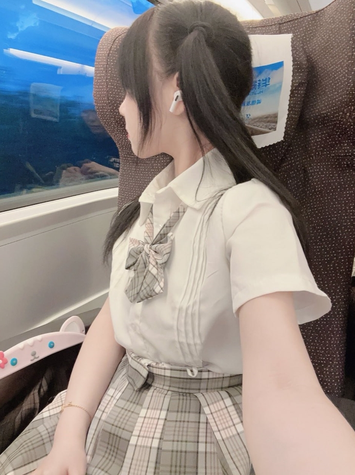 26012910  悠悠 推特合集 27P+25V-252M