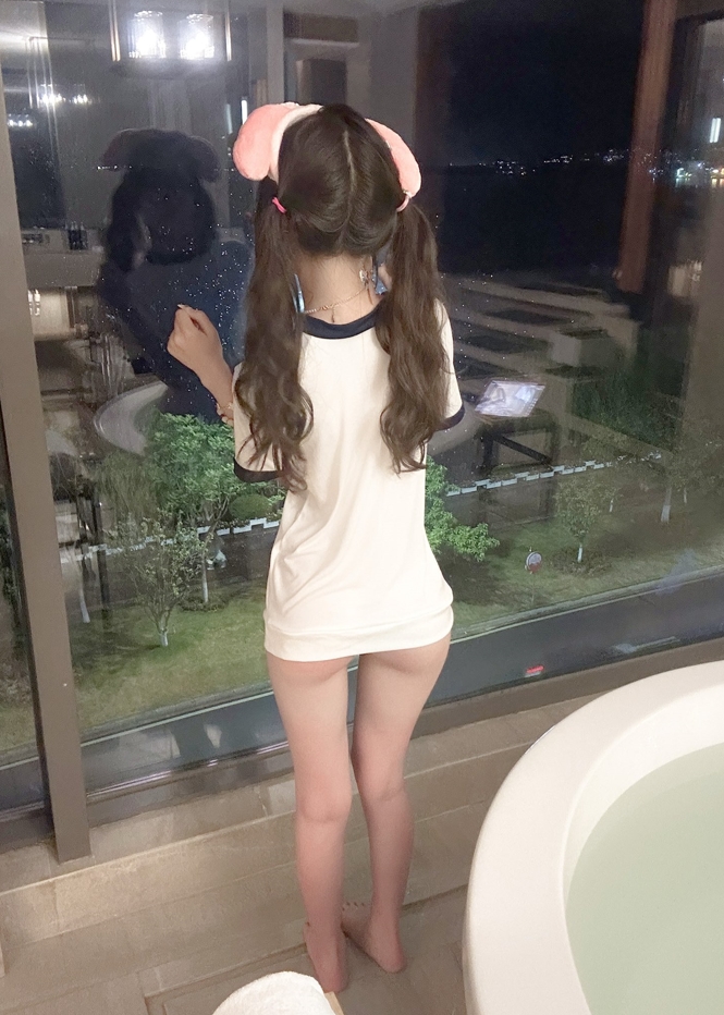 26012913  女神仪 推特合集 98P+46V-112M