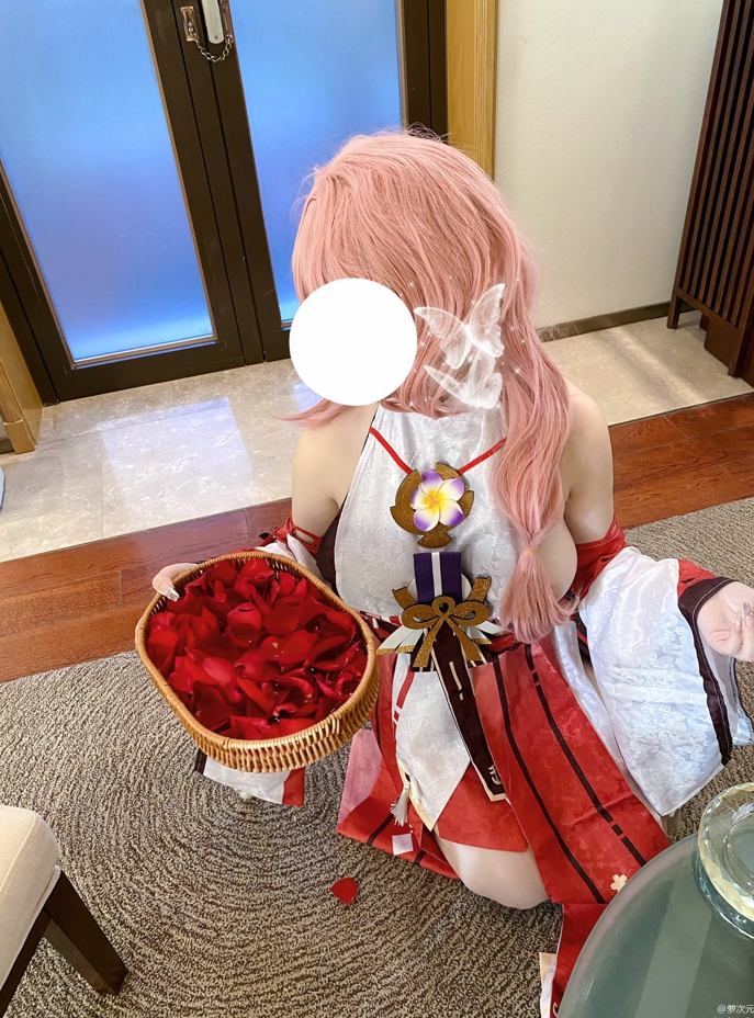 26010112  月宝 推特合集 127P+108V-1.18G