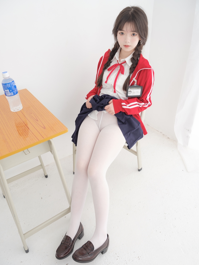 26010702  [紧急企划] 内部定制 奶昔 学生妹 57P-513M