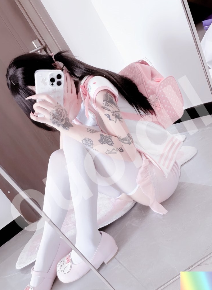 26021512  OUO喵 推特合集 55P+70V-2.21G