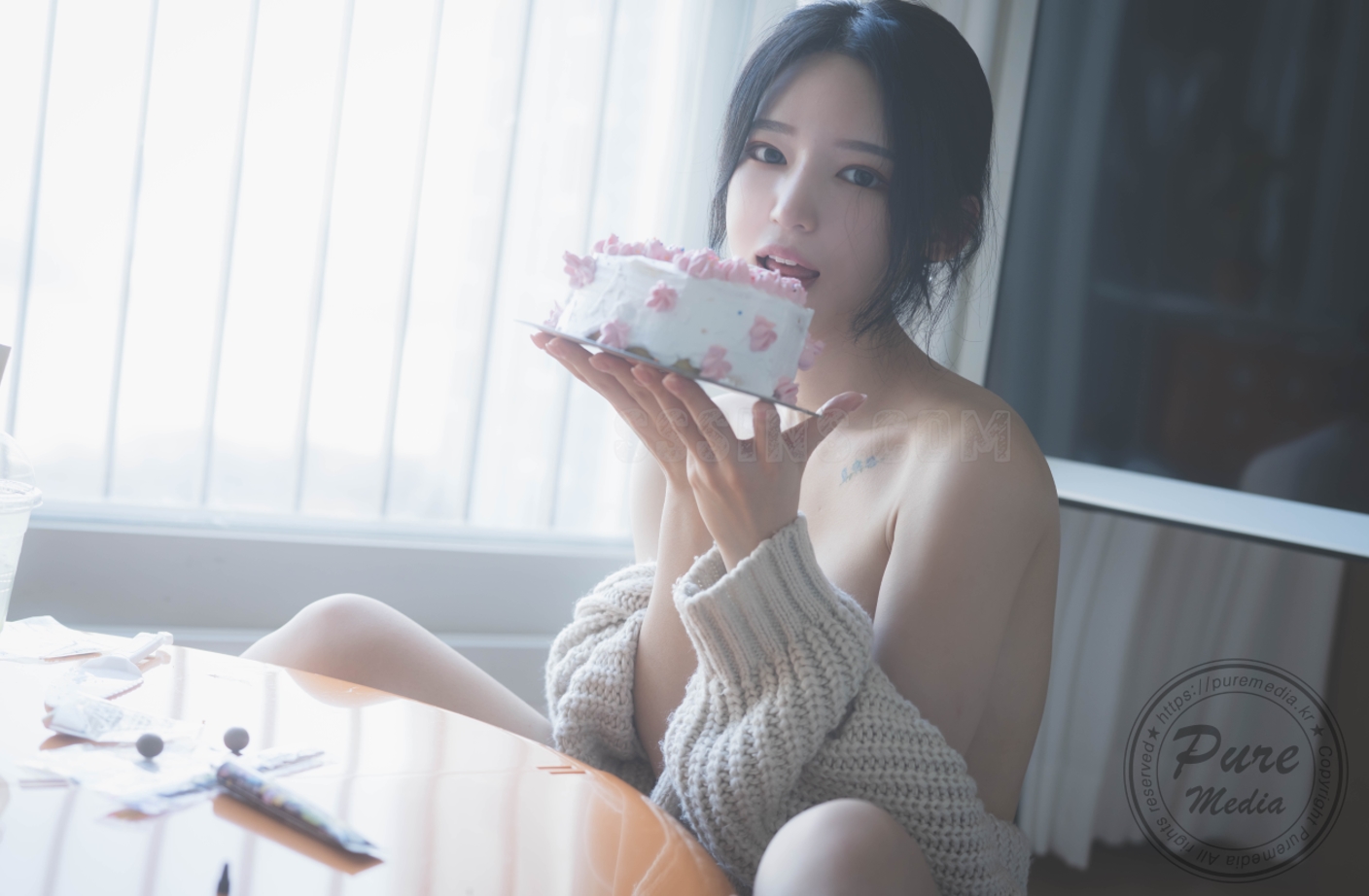 26020113   [Pure Media]  Yeha (예하) Cream pie &amp; black out 109P-328M
