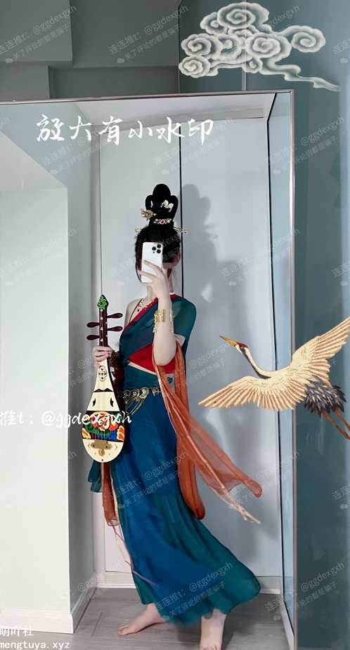 26021503  连连 推特合集 257P+45V-1.21G