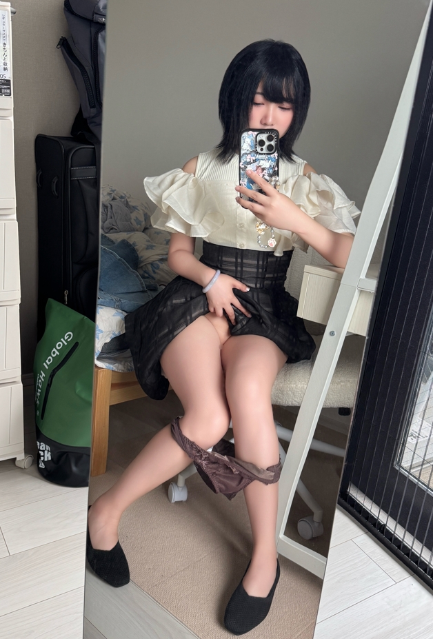 26020111   铭铭Kizami - fantia2025年5月订阅合集 239P+4V-1.31G