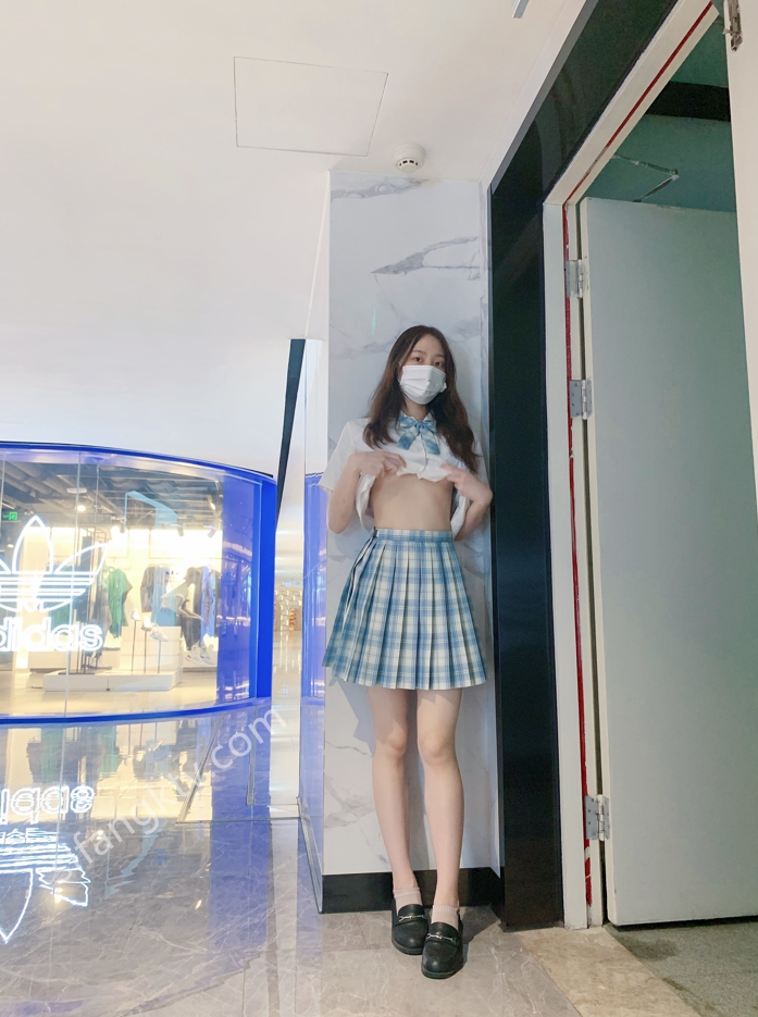 26020120  清纯学妹商场挑战 14P+1V-448M