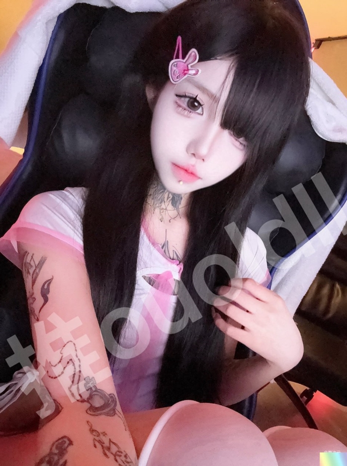 26021512  OUO喵 推特合集 55P+70V-2.21G