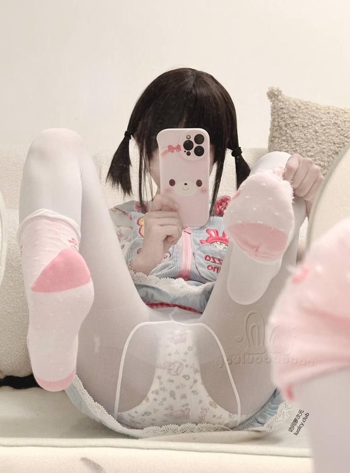 26021504  喵瓜酱 推特合集 186P+24V-1.08G