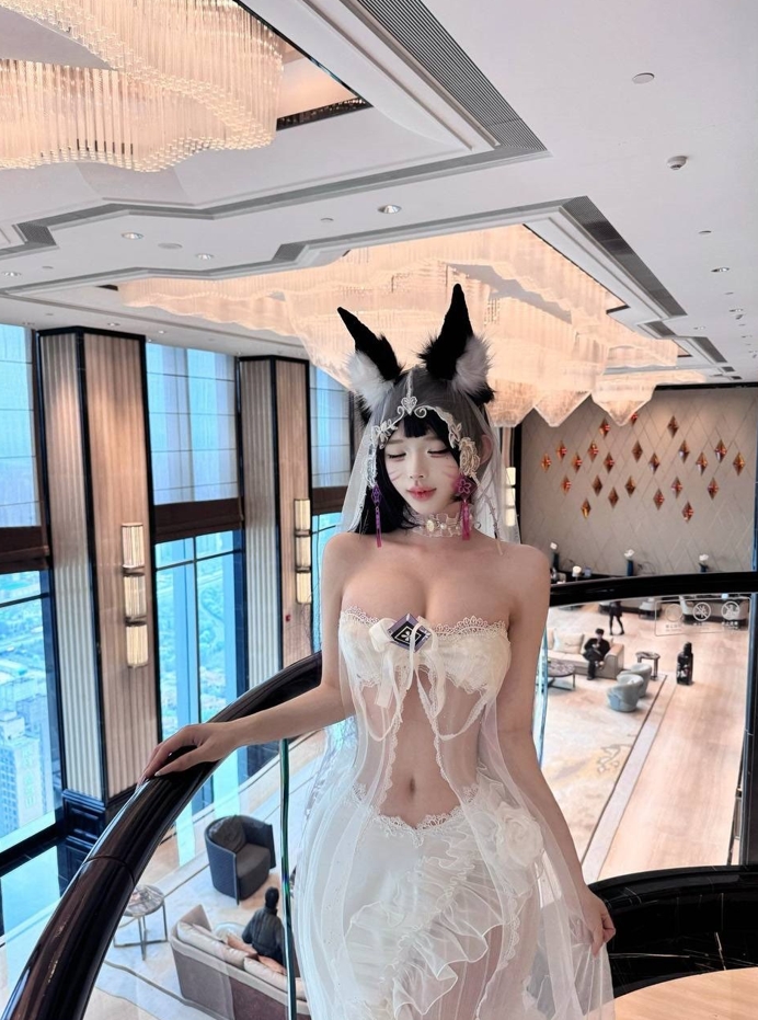 26031305   李恩秀 推特合集  24P+39V-159M