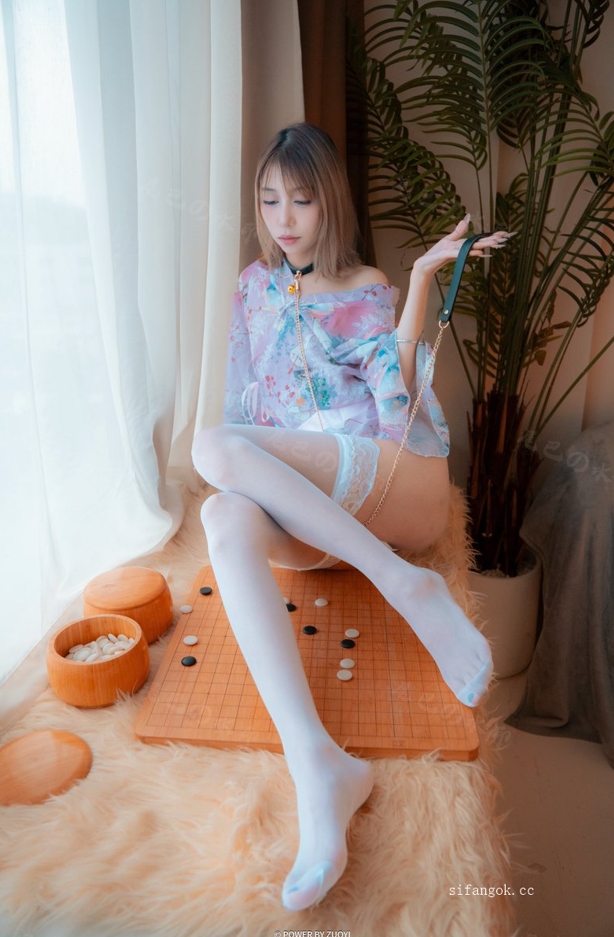 26031316   小尾巴 推特合集 77P+24V-421M