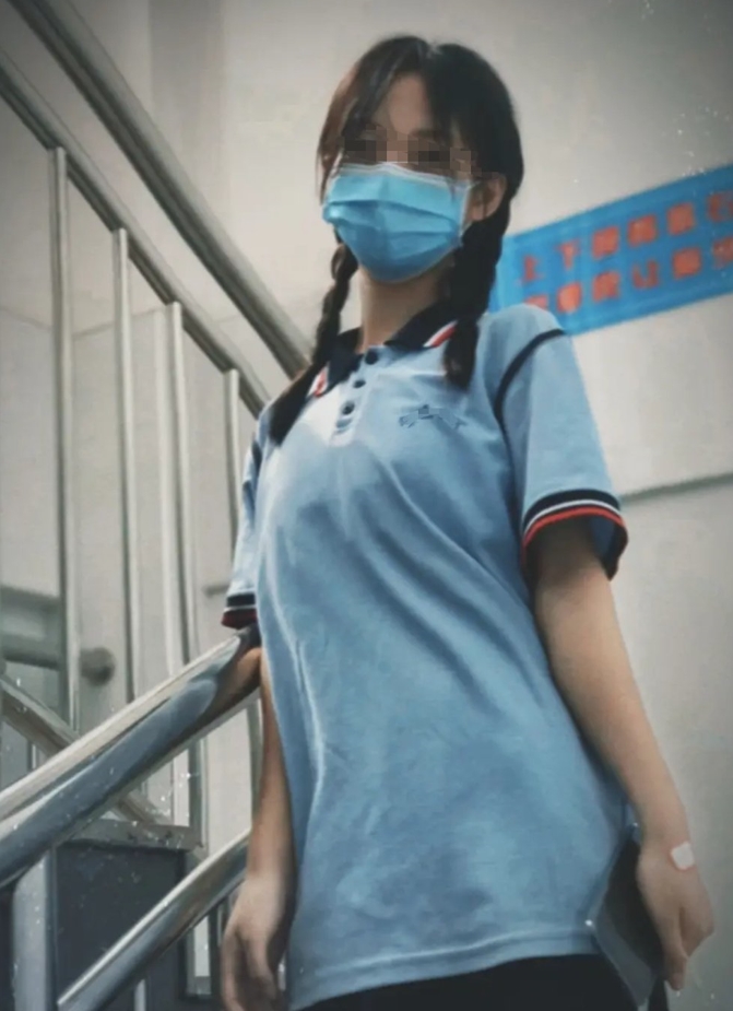 26032317   泉城情侣 推特合集 156P+74V-1.08G