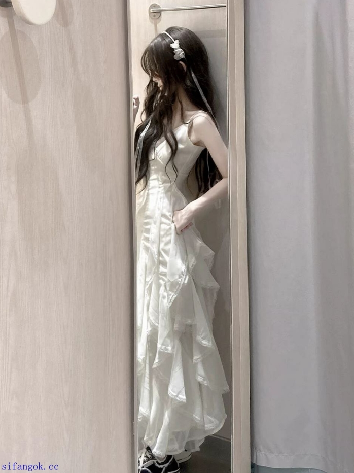 26030405   反差美少女 推特合集 29P+40V-249M