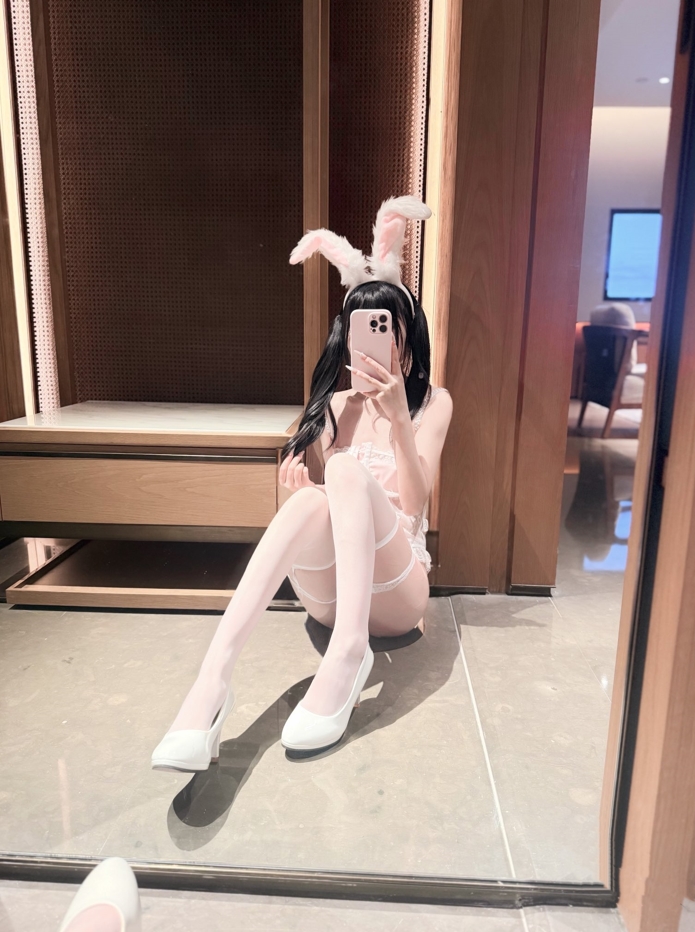 26030408  绵绵小椰 推特合集 233P+148V-702M