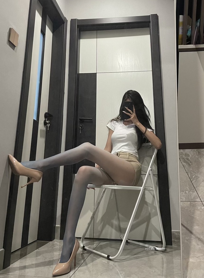 26031301  06少萝 推特合集 66P+99V-261M