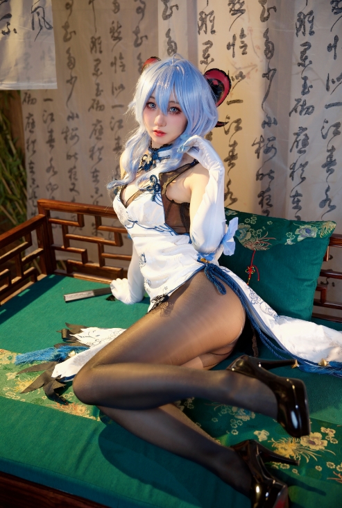 26031715   屑雪雪鸭 - 甘雨青花瓷 50P-231M