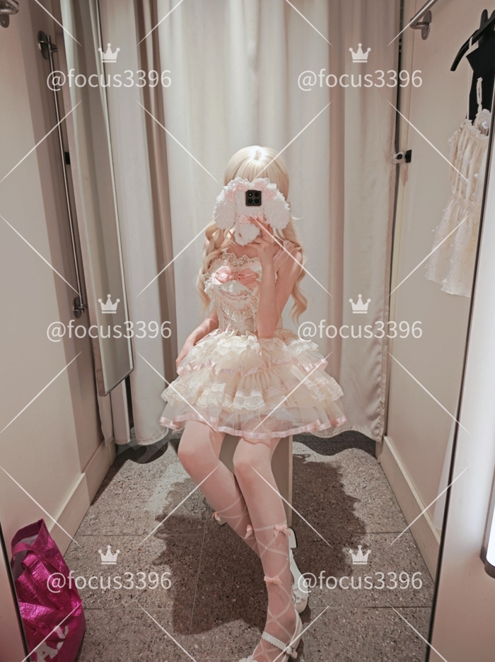 26041304  小棂酱 推特合集 104P+35V-177M